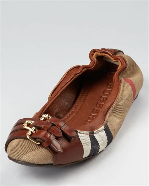 flat burberry shoes women